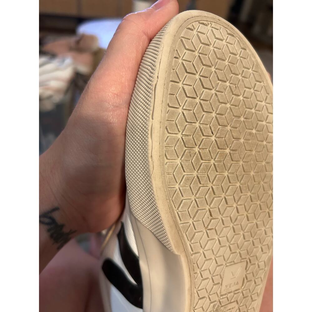 Veja Campo Leather Sneakers, White/Navy, Size 7 - Picture 11 of 15